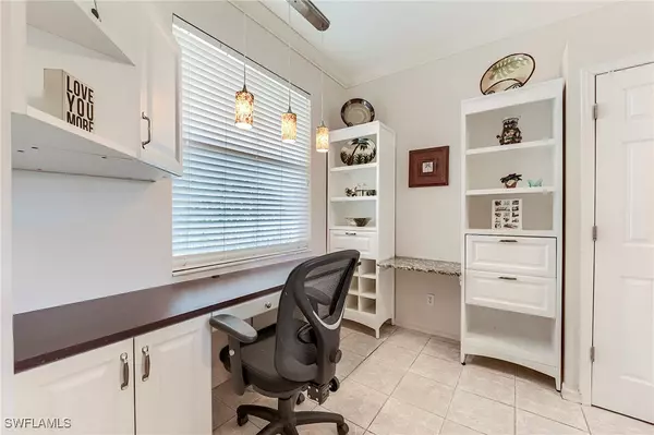 Naples, FL 34112,8680 Cedar Hammock CIR #143