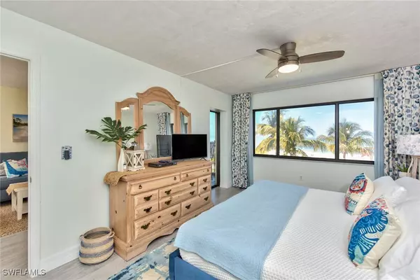 Fort Myers Beach, FL 33931,7500 Estero BLVD #202