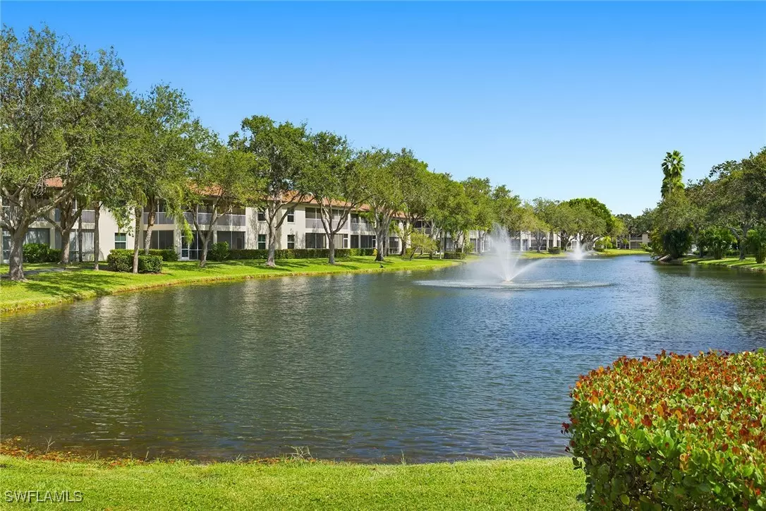 Naples, FL 34110,900 Diamond CIR #905