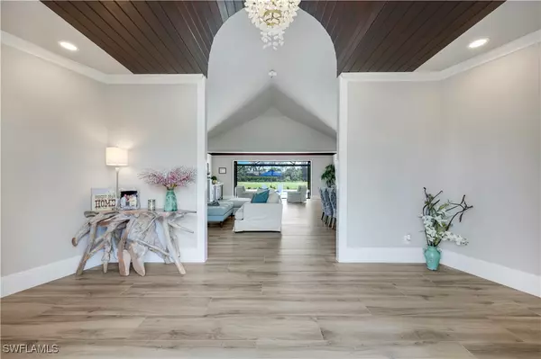 Naples, FL 34119,4701 Oak Leaf DR