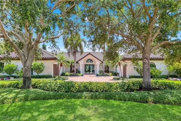 4701 Oak Leaf DR, Naples, FL 34119