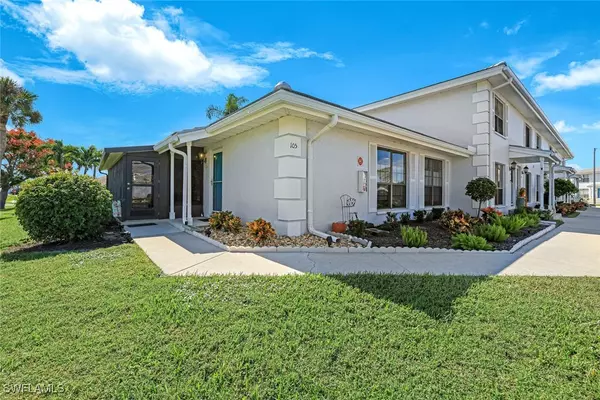 Marco Island, FL 34145,105 Clyburn ST #D1