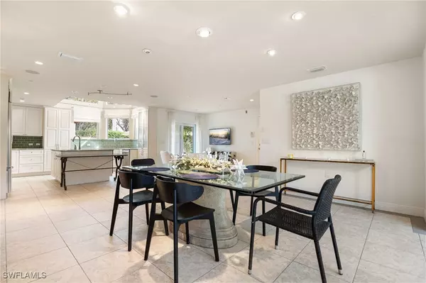 Naples, FL 34102,1980 Gordon DR