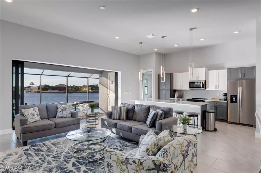 1720 Burnt Store RD N, Cape Coral, FL 33993