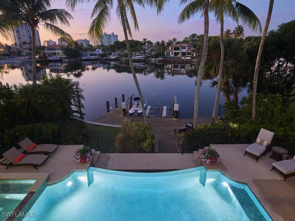 Naples, FL 34103,377 Pirates Bight