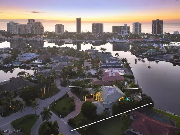 377 Pirates Bight, Naples, FL 34103