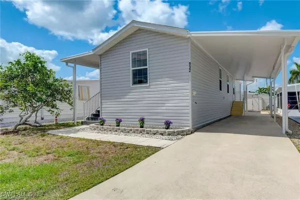 932 Palm DR #274, Naples, FL 34114