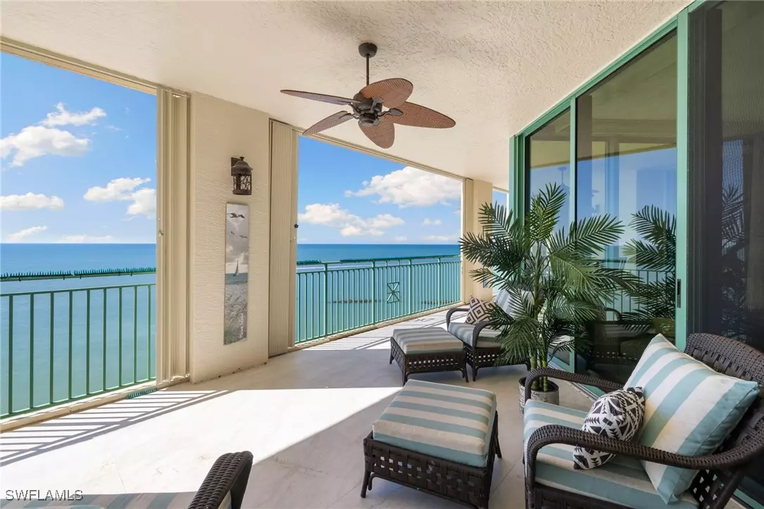 Marco Island, FL 34145,960 Cape Marco DR #1205
