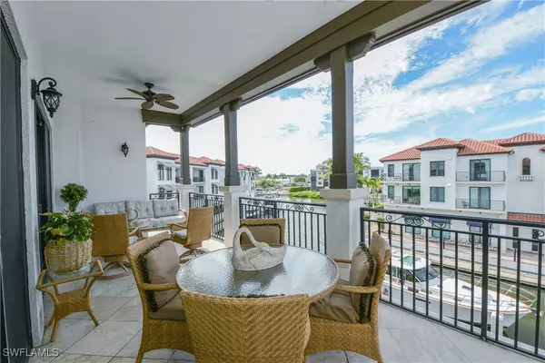 Naples, FL 34102,1530 5th AVE S #C312