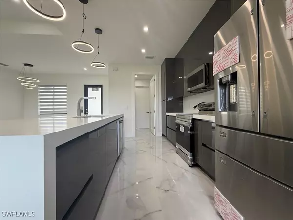 Lehigh Acres, FL 33976,4218 26th ST SW