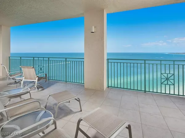 Marco Island, FL 34145,960 Cape Marco DR #1702