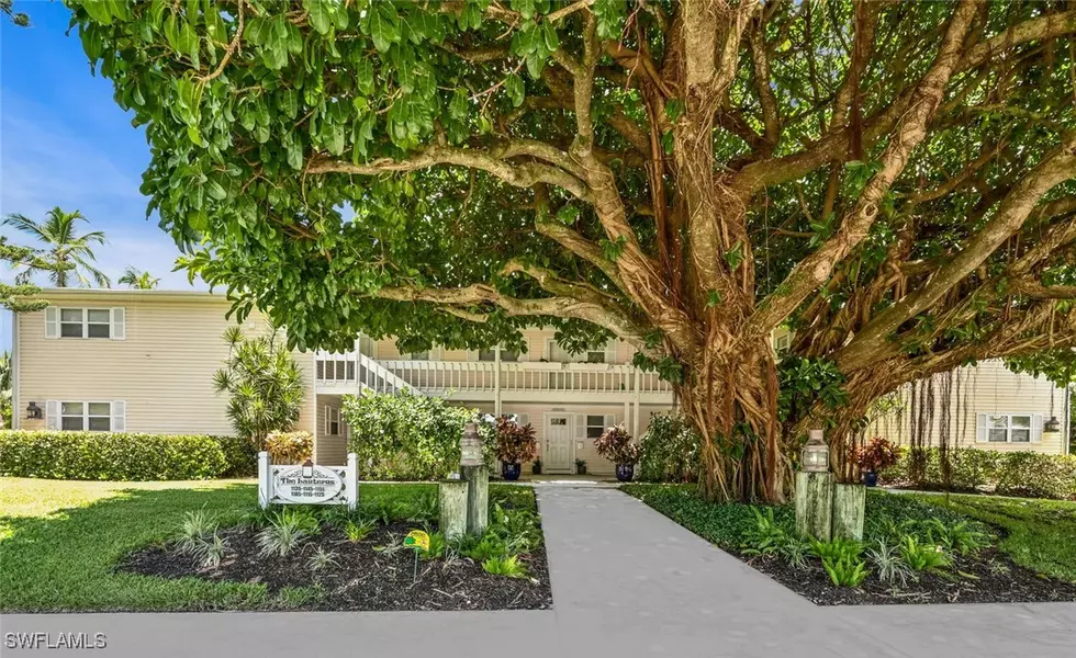 1151 4th ST S #6, Naples, FL 34102