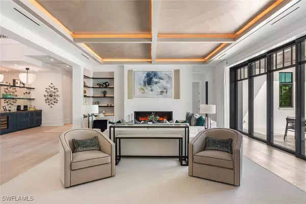 Naples, FL 34102,2231 Forrest LN