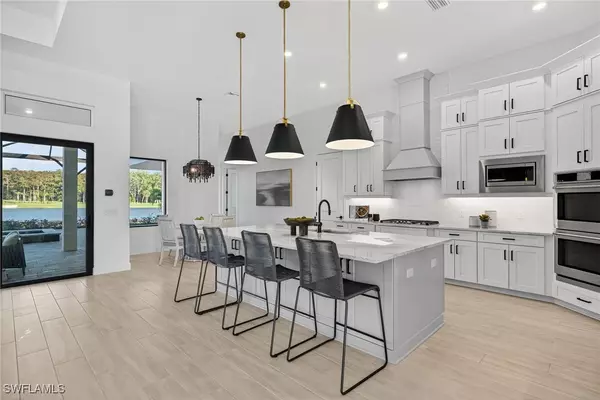 15428 Turin DR, Naples, FL 34114