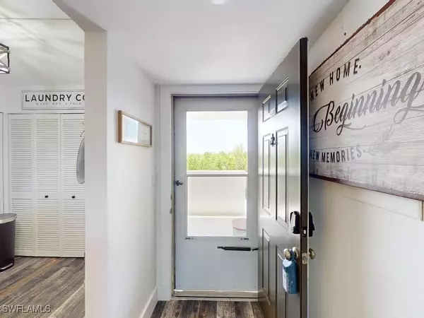 Marco Island, FL 34145,300 STEVENS LANDING DR #C-203