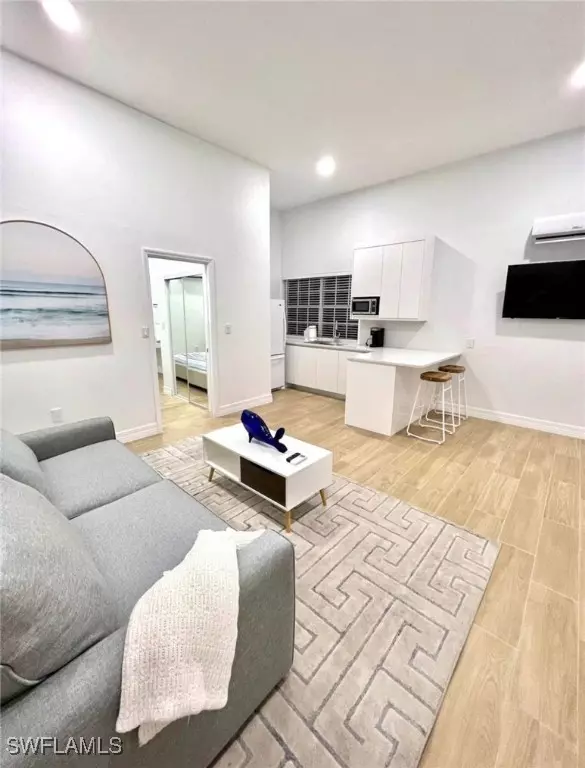 Naples, FL 34116,2881 Santa Barbara BLVD