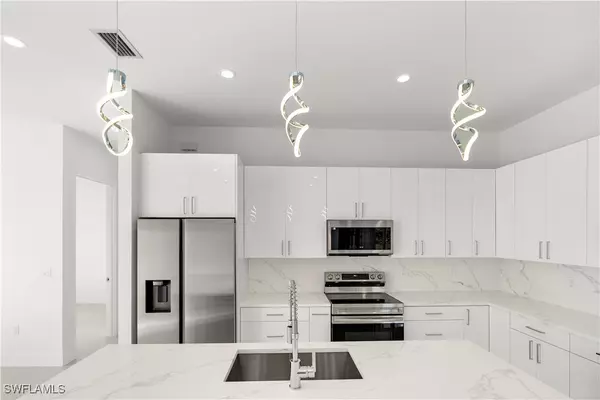 Lehigh Acres, FL 33974,1027 Kirkwood ST