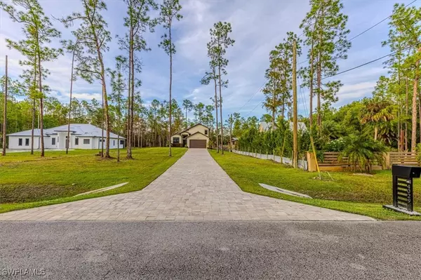 Naples, FL 34117,4029 2nd AVE SE