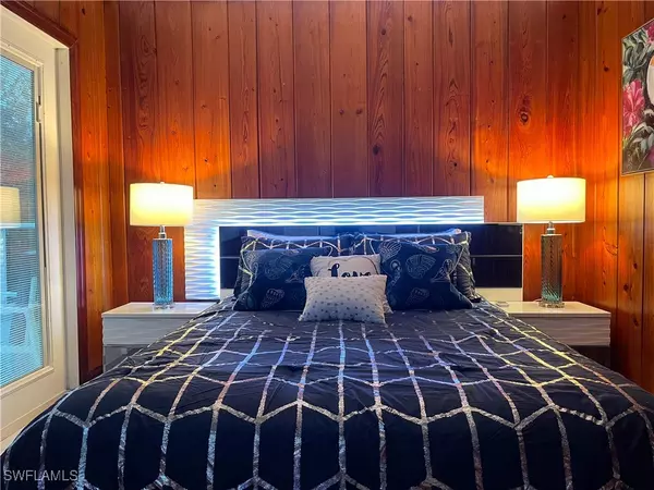 Fort Myers Beach, FL 33931,317 Nature View CT #3