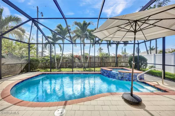 Naples, FL 34108,684 98th AVE N