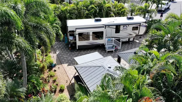 Fort Myers, FL 33905,5651 Maplewood CT