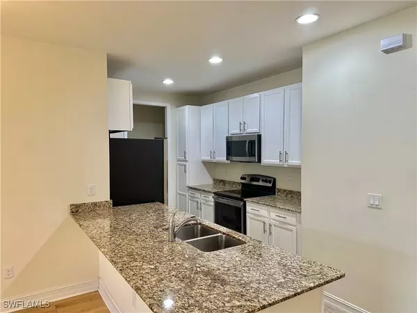 Naples, FL 34120,7776 Bristol CIR