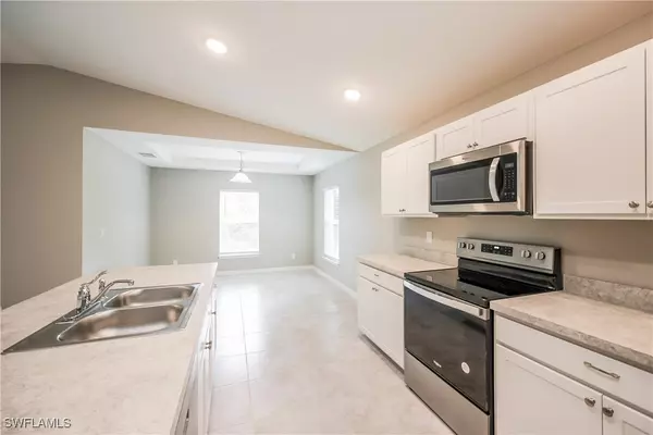 Lehigh Acres, FL 33971,3317 63rd ST W