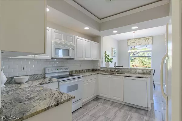 Naples, FL 34119,3315 Grand Cypress DR #101