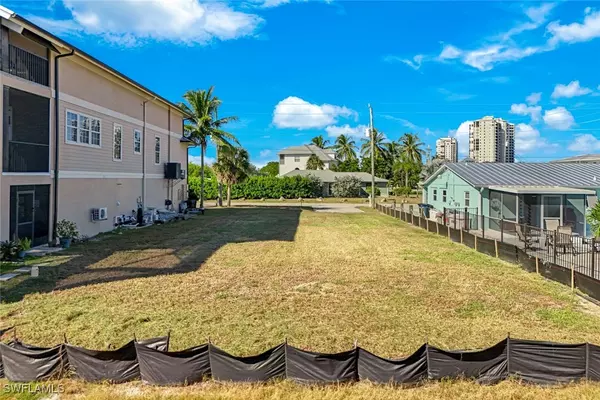 Bonita Springs, FL 34134,24504 Redfish ST