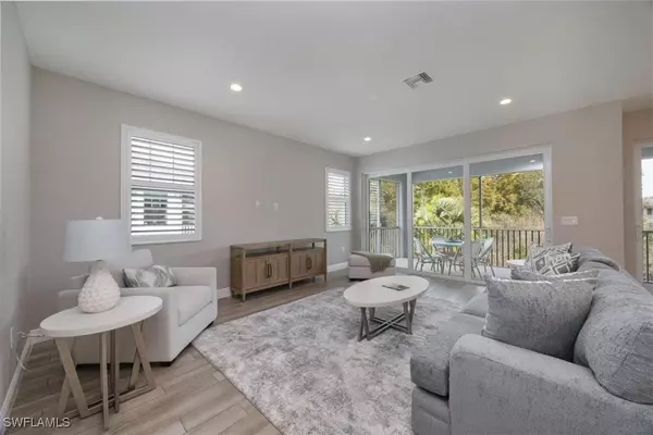 Naples, FL 34112,2560 Seychelles DR #1005