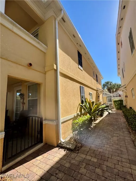 Bonita Springs, FL 34135,28203 Jeneva WAY