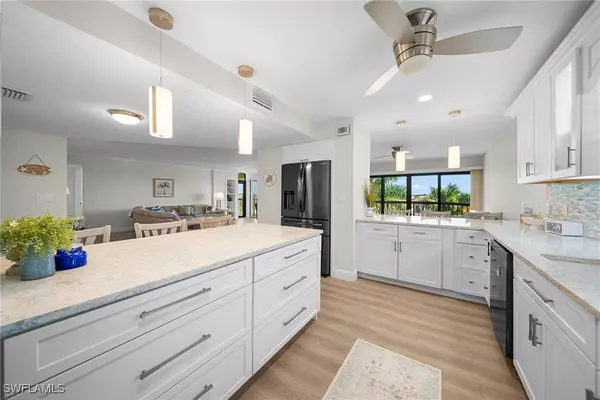 Marco Island, FL 34145,845 Collier CT #505
