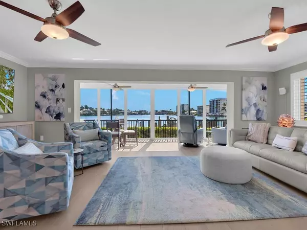 Naples, FL 34103,222 Harbour DR #103