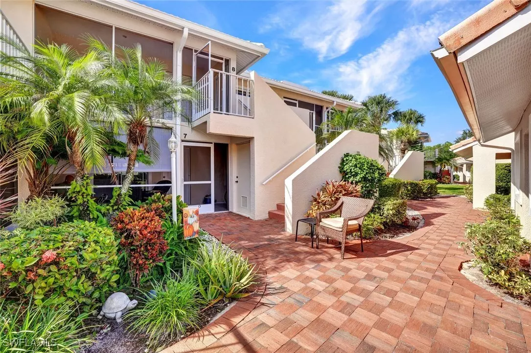 Naples, FL 34112,2372 Hidden Lake DR #808