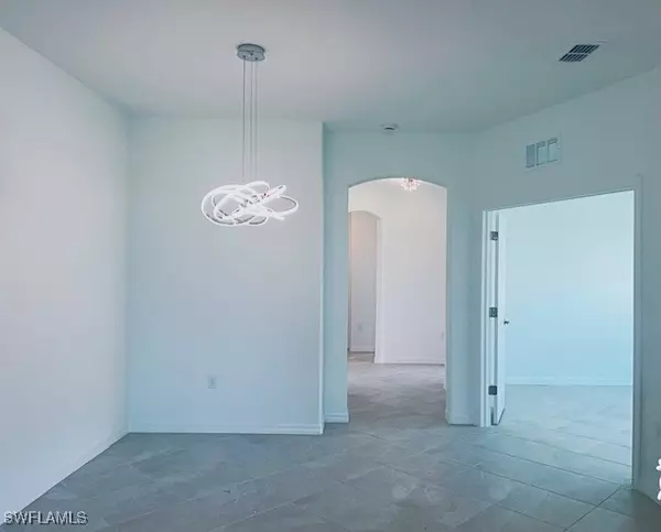 Naples, FL 34120,2648 Vine AVE