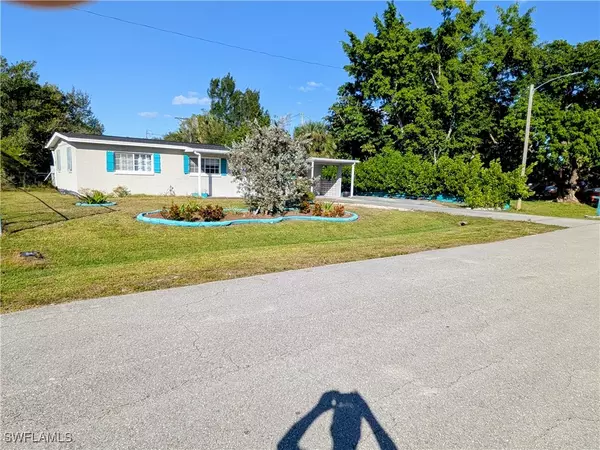 North Fort Myers, FL 33903,804 March ST