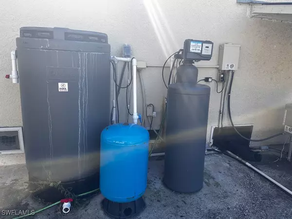 Naples, FL 34120,231 14th ST NE