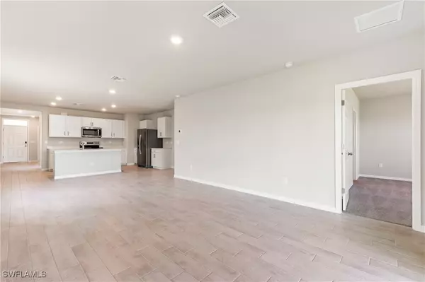 North Fort Myers, FL 33903,2686 SOFT CORAL WAY