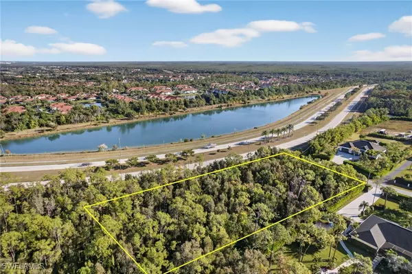 Bonita Springs, FL 34135,24132 Sunny LN