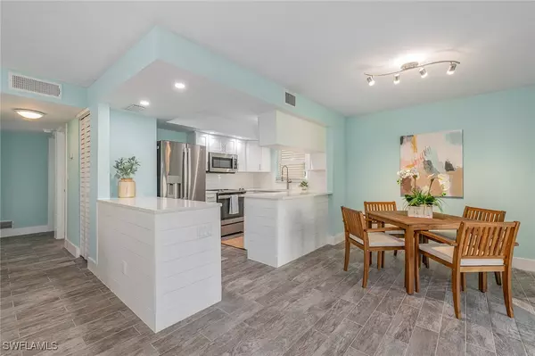 Naples, FL 34102,1549 Sandpiper ST #49