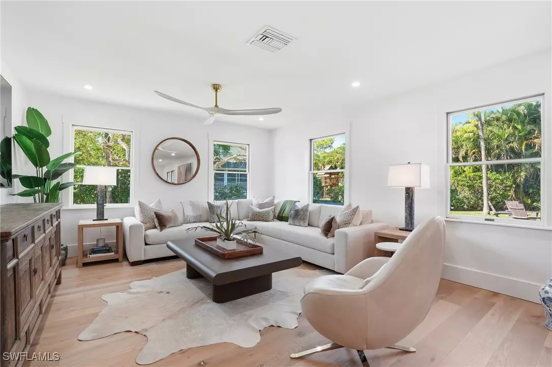 Naples, FL 34109,6260 Waxmyrtle WAY