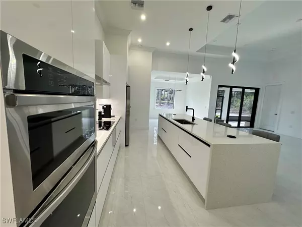 Naples, FL 34120,2604 20TH AVE NE