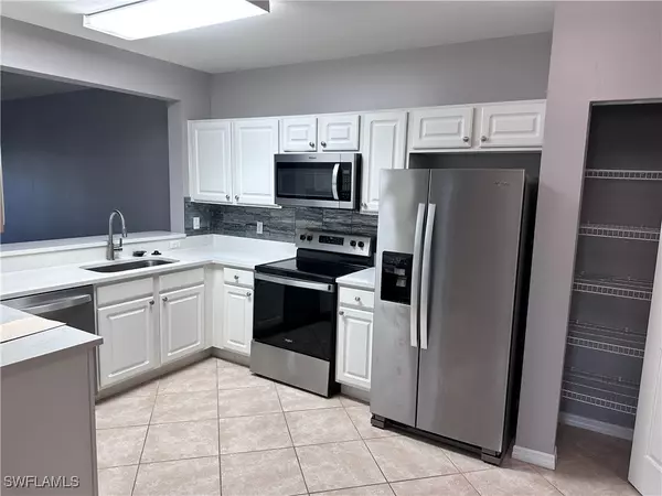 Bonita Springs, FL 34135,10000 Maddox LN #321