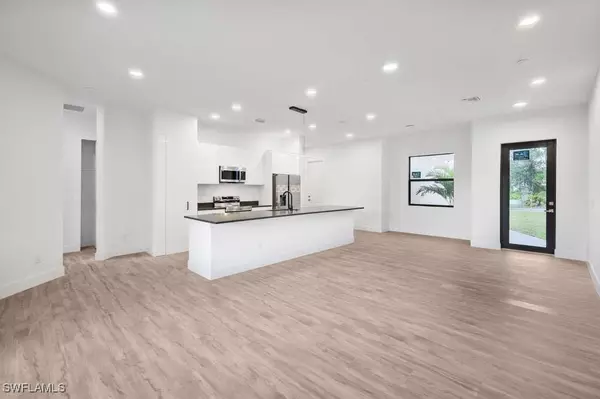 Lehigh Acres, FL 33974,812 Homestead Rd S