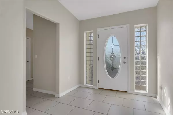 Port Charlotte, FL 33954,514 Moon ST