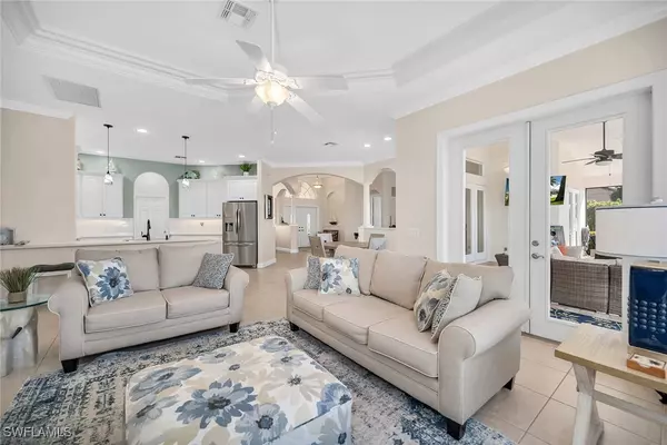 Naples, FL 34114,18031 Royal Tree Pkwy