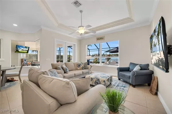 Naples, FL 34114,18031 Royal Tree Pkwy