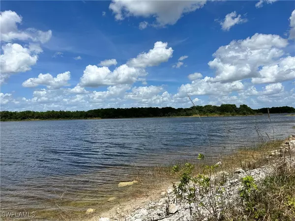 Naples, FL 34120,515 Shady Hollow BLVD W