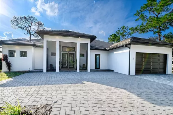 12 35th AVE NW, Naples, FL 34120