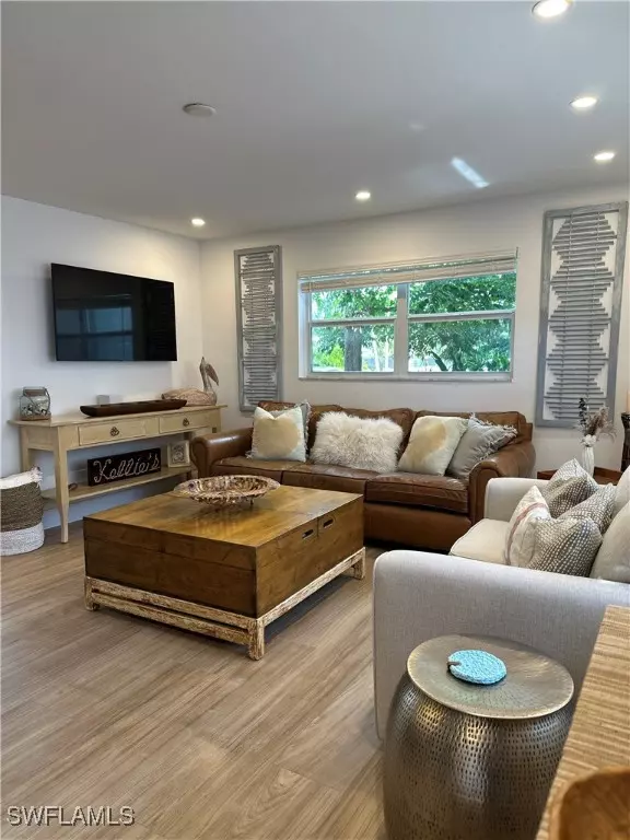 Naples, FL 34102,780 10th AVE S #1